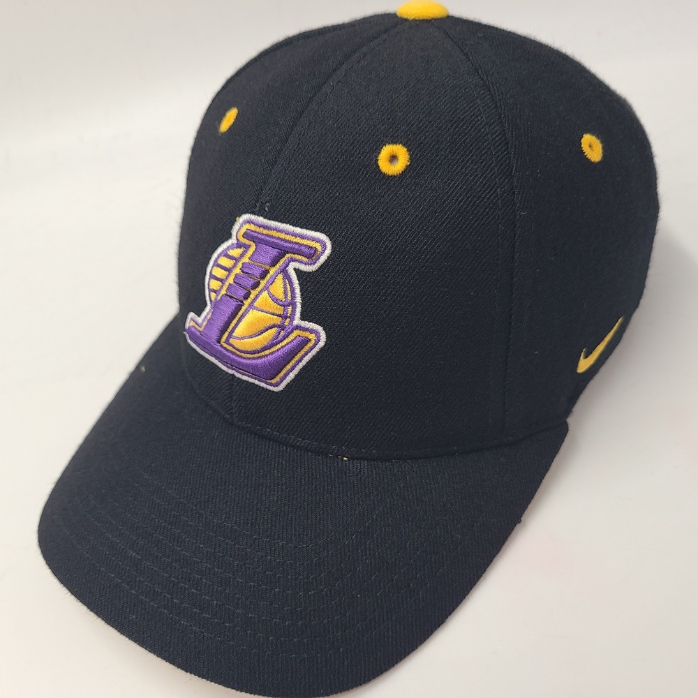 Vintage Los Angeles Lakers Hat Adjustable (Fits Small) Nike Black NBA Wool *READ